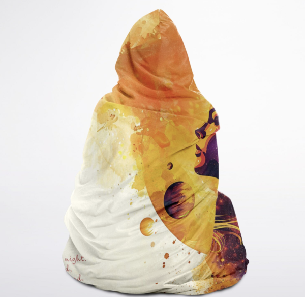 leo Hooded Blanket